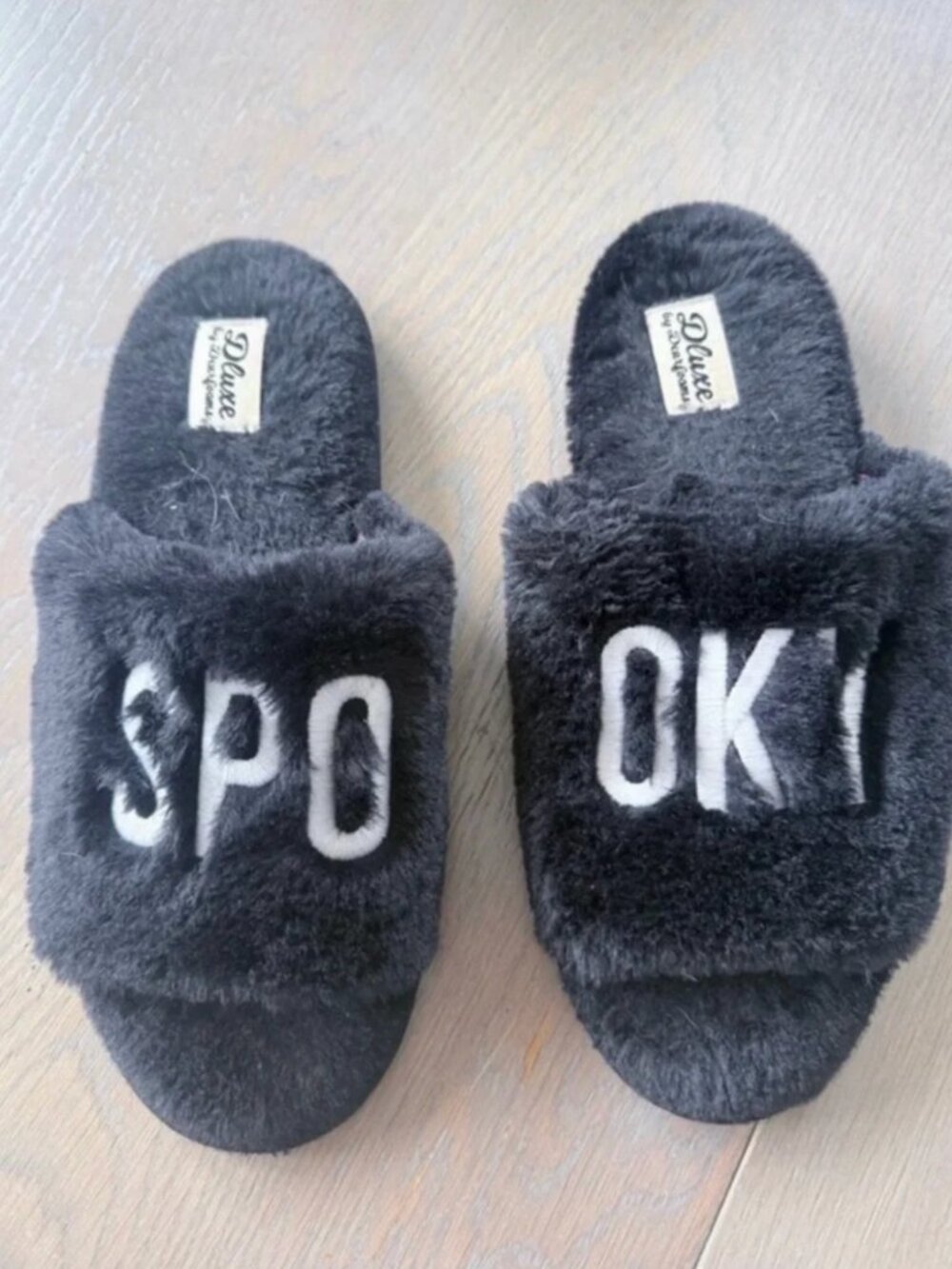 Dear-foams spooky 👻 Furry Slippers Womens